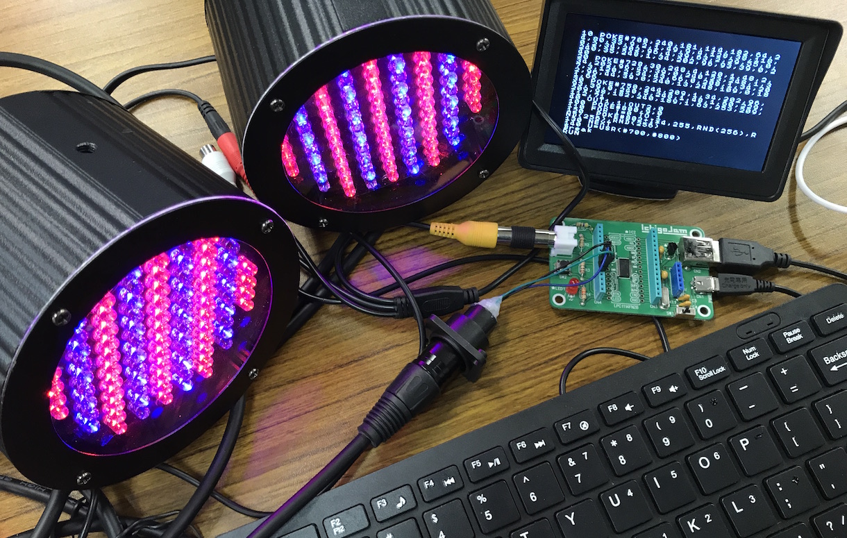 テレビ テレビの大衆化は電気通信時代の始まりを示しました。